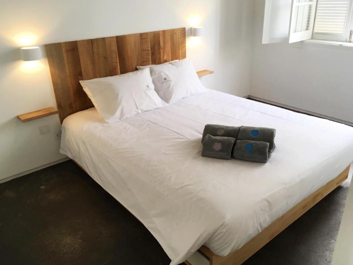 Casa Do Pisao - Cosy And Modern Two-Bedroom Townhouse อังกรา ดู เอโรอิสโม ภายนอก รูปภาพ