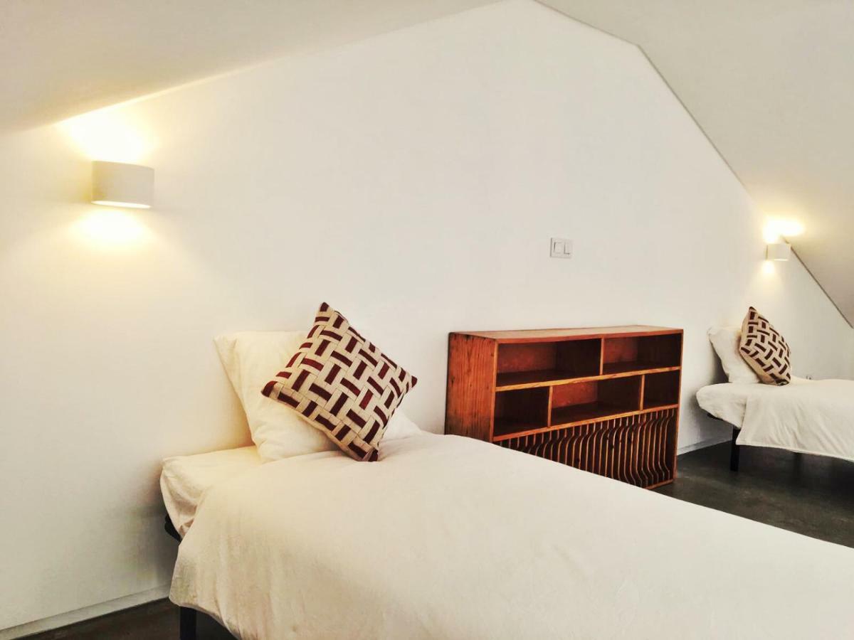 Casa Do Pisao - Cosy And Modern Two-Bedroom Townhouse อังกรา ดู เอโรอิสโม ภายนอก รูปภาพ