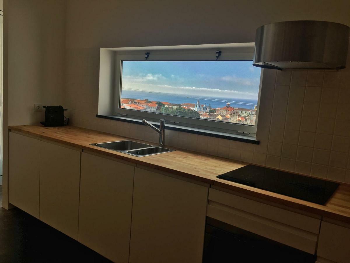 Casa Do Pisao - Cosy And Modern Two-Bedroom Townhouse อังกรา ดู เอโรอิสโม ภายนอก รูปภาพ
