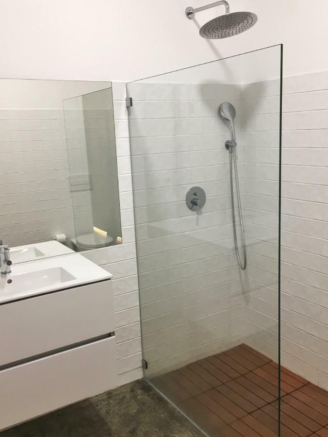 Casa Do Pisao - Cosy And Modern Two-Bedroom Townhouse อังกรา ดู เอโรอิสโม ภายนอก รูปภาพ